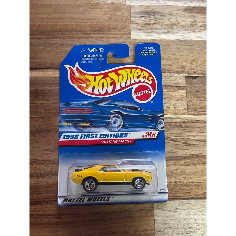 Hot Wheels 1998 First Editions Mustang Mach I Yellow 18539 Collector 670 New